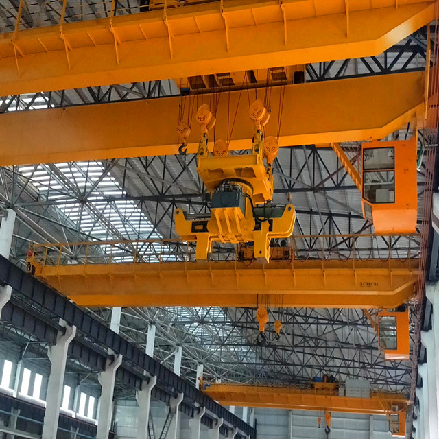 Grues de processus pour l'usine sidérurgique avec poche de levage avec modèle populaire 50 t, 70 t, 100 t, 200 t 